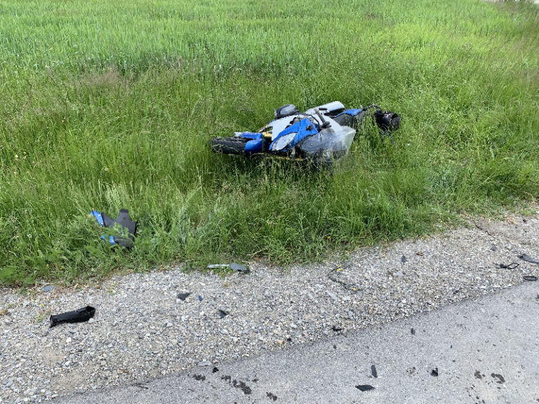 VU mit Motorrad